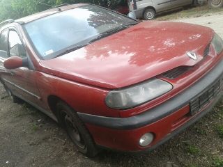 bontott RENAULT LAGUNA I Jobb első Féknyereg Munkahengerrel