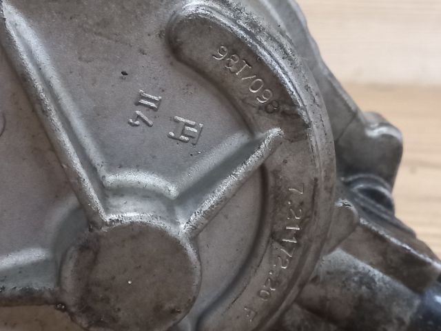 bontott RENAULT LAGUNA I Vákumpumpa