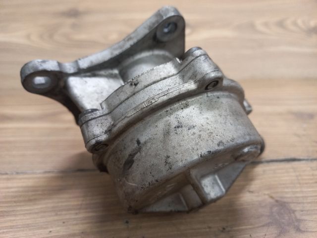 bontott RENAULT LAGUNA I Vákumpumpa