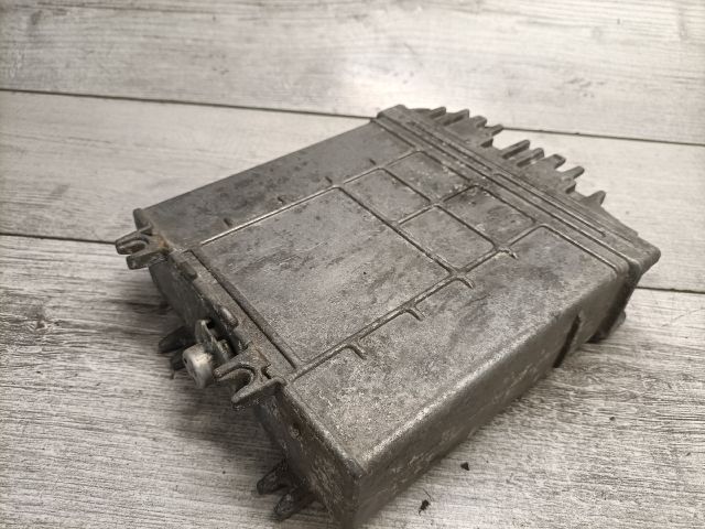 bontott RENAULT LAGUNA I Motorvezérlő