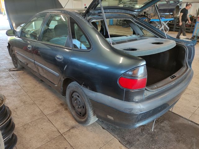 bontott RENAULT LAGUNA I Bal első Fékkengyel