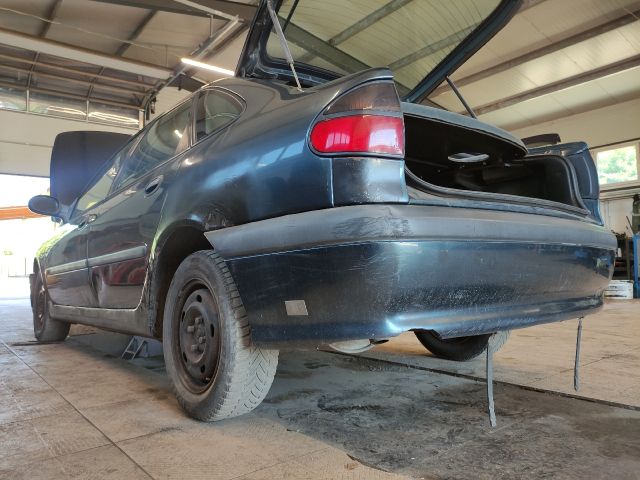 bontott RENAULT LAGUNA I Jobb első Féknyereg Munkahengerrel