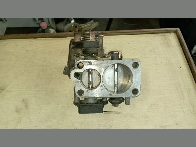 bontott RENAULT LAGUNA I Fojtószelep (Mechanikus)