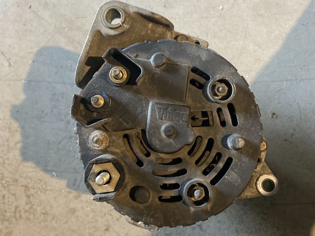 bontott RENAULT LAGUNA I Generátor