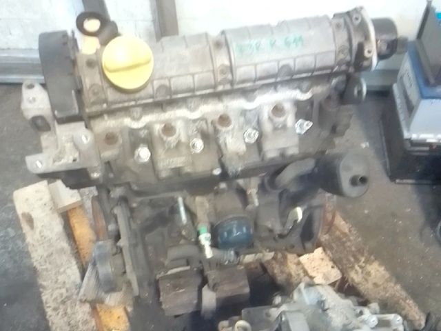 bontott RENAULT LAGUNA I Motor (Fűzött blokk hengerfejjel)