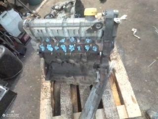 bontott RENAULT LAGUNA I Motor (Fűzött blokk hengerfejjel)