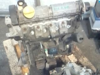 bontott RENAULT LAGUNA I Motor (Fűzött blokk hengerfejjel)