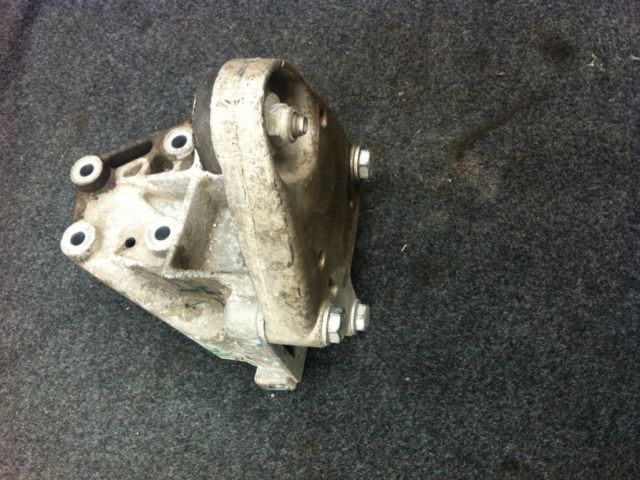 bontott RENAULT LAGUNA I Motor Tartó Bak (Pozíciófüggetlen)
