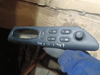 bontott RENAULT LAGUNA I Ablakemelő Kapcsoló Négyes / Kettes