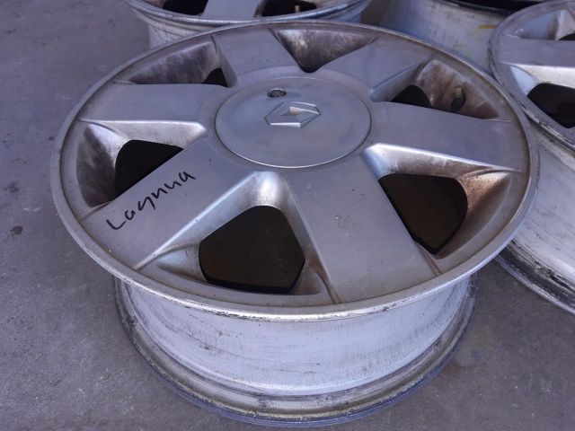 bontott RENAULT LAGUNA I Alufelni Szett