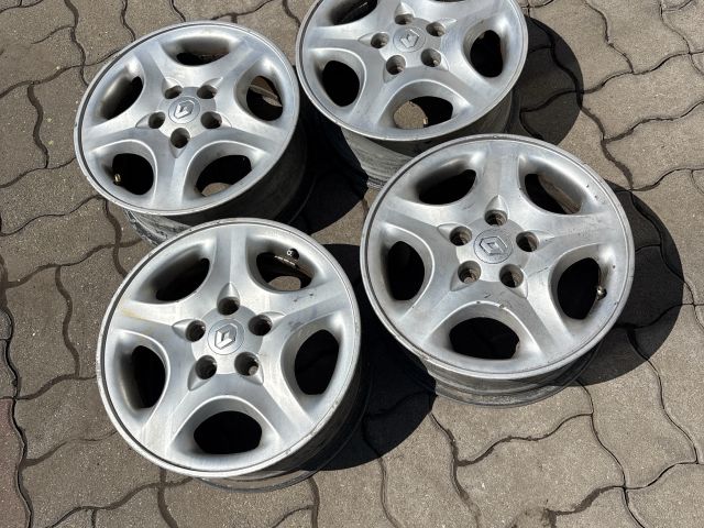 bontott RENAULT LAGUNA I Alufelni Szett
