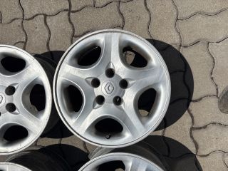 bontott RENAULT LAGUNA I Alufelni Szett