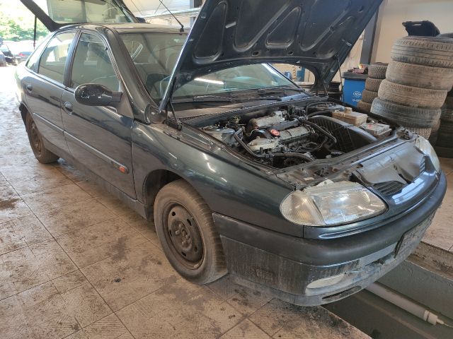 bontott RENAULT LAGUNA I Bal B Oszlop Burkolat