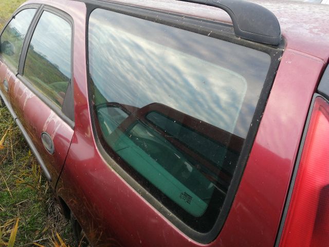 bontott RENAULT LAGUNA I Bal C Oszlop Oldalablak Üveg