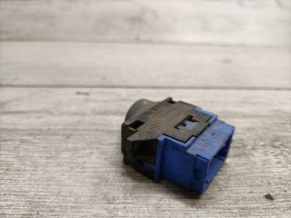 bontott RENAULT LAGUNA I Bal első Ablakemelő Kapcsoló