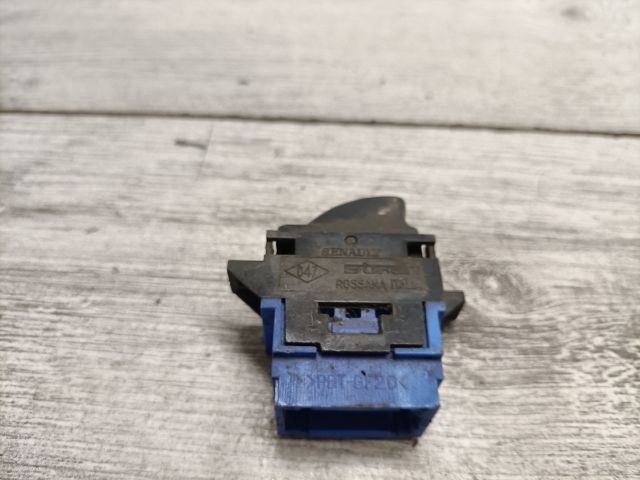 bontott RENAULT LAGUNA I Bal első Ablakemelő Kapcsoló