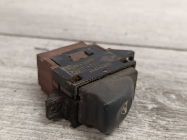 bontott RENAULT LAGUNA I Bal első Ablakemelő Kapcsoló