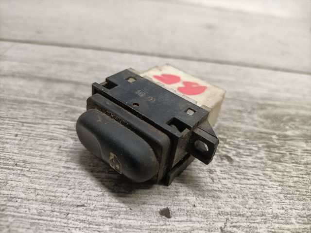 bontott RENAULT LAGUNA I Bal első Ablakemelő Kapcsoló