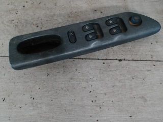 bontott RENAULT LAGUNA I Bal első Ablakemelő Kapcsoló