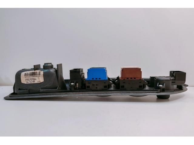 bontott RENAULT LAGUNA I Bal első Ablakemelő Kapcsoló