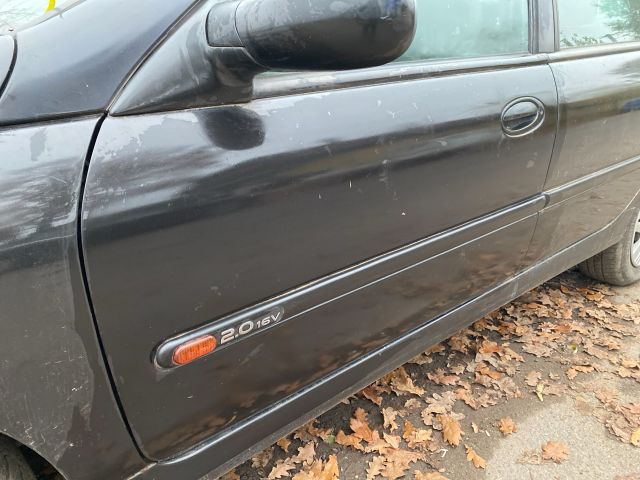 bontott RENAULT LAGUNA I Bal első Ajtó (Üres lemez)