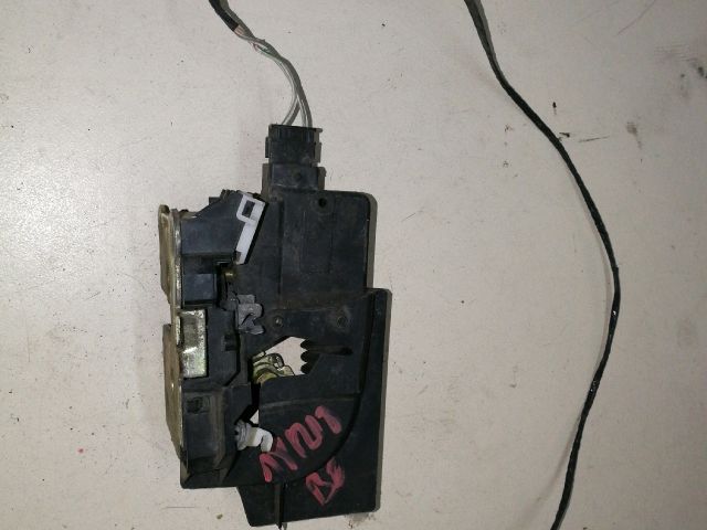 bontott RENAULT LAGUNA I Bal első Ajtózár