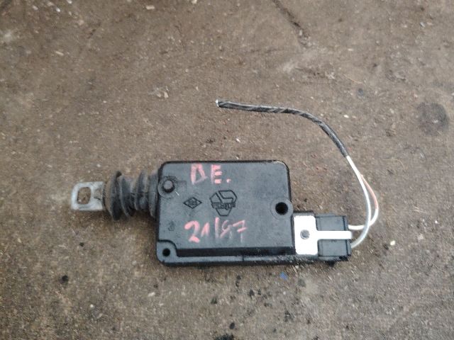 bontott RENAULT LAGUNA I Bal első Központizár Motor