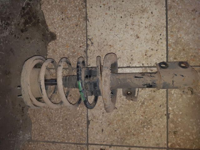 bontott RENAULT LAGUNA I Bal első Lengéscsillapító