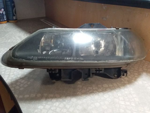 bontott RENAULT LAGUNA I Bal Fényszóró