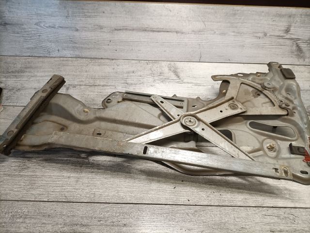 bontott RENAULT LAGUNA I Bal hátsó Ablakemelő Szerkezet (Mechanikus)