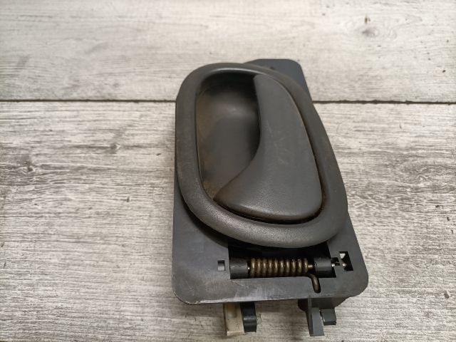 bontott RENAULT LAGUNA I Bal hátsó Belső Kilincs