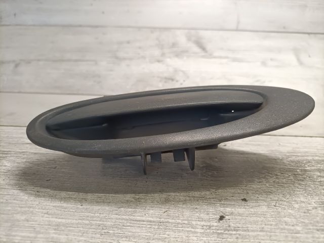 bontott RENAULT LAGUNA I Bal hátsó Külső Kilincs