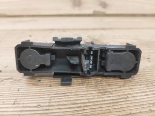 bontott RENAULT LAGUNA I Bal Hátsó Lámpa Foglalat