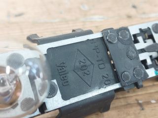 bontott RENAULT LAGUNA I Bal Hátsó Lámpa Foglalat