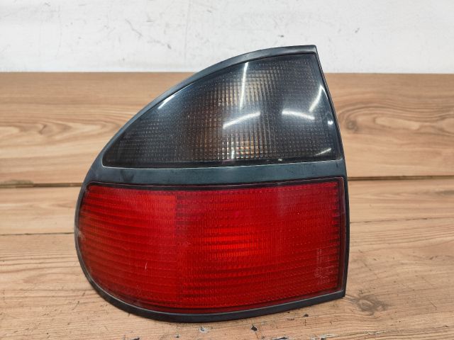 bontott RENAULT LAGUNA I Bal Hátsó Lámpa