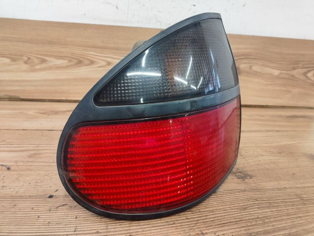 bontott RENAULT LAGUNA I Bal Hátsó Lámpa