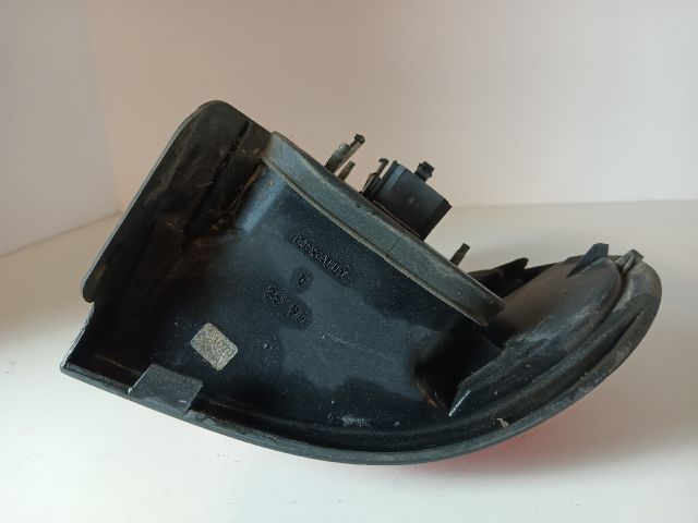 bontott RENAULT LAGUNA I Bal Külső Hátsó Lámpa