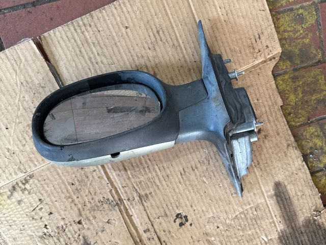 bontott RENAULT LAGUNA I Bal Visszapillantó Tükör (Elektromos)