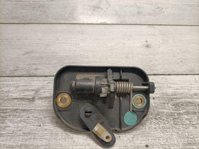 bontott RENAULT LAGUNA I Csomagtér Nyitó Kar / Gomb