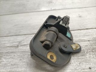 bontott RENAULT LAGUNA I Csomagtér Nyitó Kar / Gomb