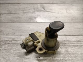 bontott RENAULT LAGUNA I Csomagtér Nyitó Kar / Gomb