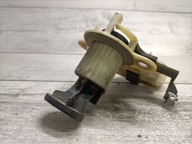 bontott RENAULT LAGUNA I Csomagtér Nyitó Kar / Gomb