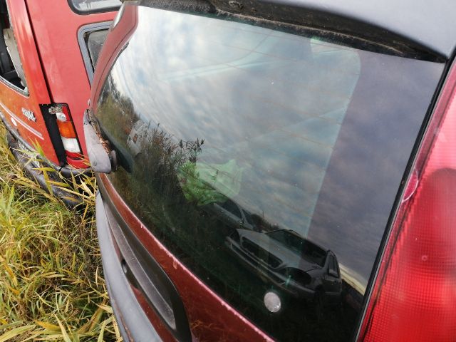 bontott RENAULT LAGUNA I Csomagtérajtó (Részeivel)