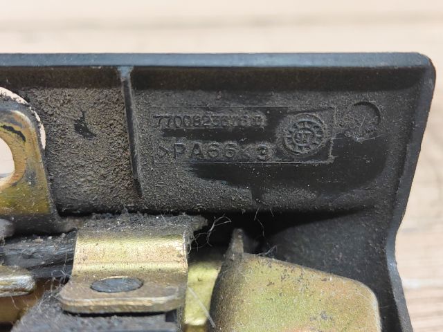 bontott RENAULT LAGUNA I Csomagtérajtó Zárszerkezet