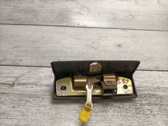 bontott RENAULT LAGUNA I Csomagtérajtó Zárszerkezet