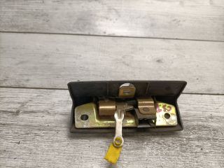 bontott RENAULT LAGUNA I Csomagtérajtó Zárszerkezet