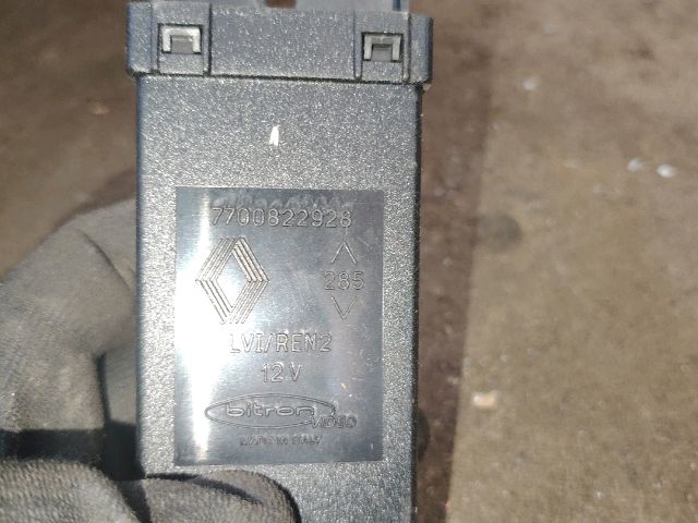 bontott RENAULT LAGUNA I Elektronika (Magában)