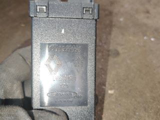 bontott RENAULT LAGUNA I Elektronika (Magában)