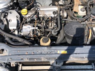 bontott RENAULT LAGUNA I Első Lökhárító Merevítő (Fém)