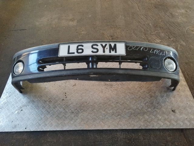 bontott RENAULT LAGUNA I Első Lökhárító (Részeivel)